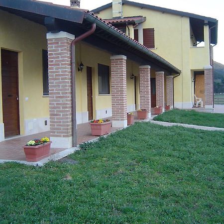 L' Antico Casale Villa Le Marmore Екстериор снимка