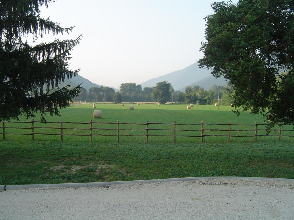 L' Antico Casale Villa Le Marmore Екстериор снимка